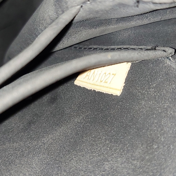 Vintage LV Handbag - Picture 2 of 3